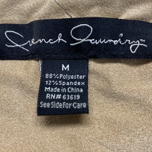 Sleeveless Suede‎ Lace-Up Top With Grommet Detail - Picture 7 of 10